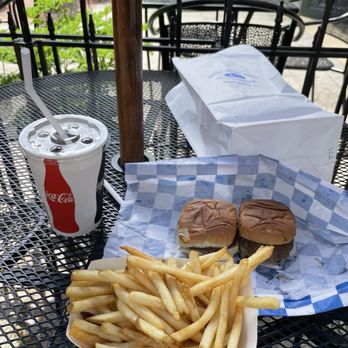 Snow White Grill - Cute but tasty cheeseburgers, fresh French fries and a regular root beer and eating outside- what a treat! - Burgers Near Me - Winchester, Virginia Snow White Grill - Cute but tasty cheeseburgers, fresh French fries and a regular root beer and eating outside- what a treat! - Burgers Near Me - Winchester, Virginia