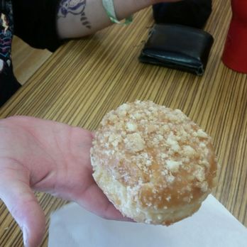 Daliz Ice Cream - Apple crumb doughnut - Ice Cream & Frozen Yogurt Near Me - Glendale, Arizona Daliz Ice Cream - Apple crumb doughnut - Ice Cream & Frozen Yogurt Near Me - Glendale, Arizona