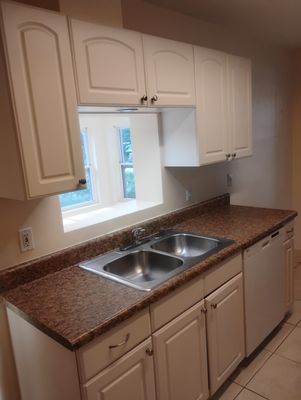 Looking to remodel your kitchen or bathroom? - Call us today for an estimate Looking to remodel your kitchen or bathroom? - Call us today for an estimate