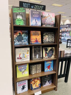 Barnes & Noble by null