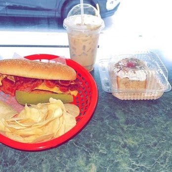 cakes by moraima and cafe - Custom Cakes Near Me - Lebanon, Pennsylvania cakes by moraima and cafe - Custom Cakes Near Me - Lebanon, Pennsylvania
