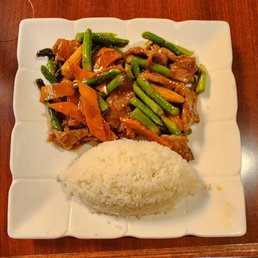 Beef asparagus lunch special. Beef asparagus lunch special.