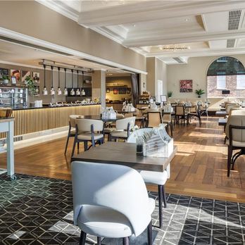 Hilton York - Breakfast Area - Hotels Near Me - York, YOR Hilton York - Breakfast Area - Hotels Near Me - York, YOR