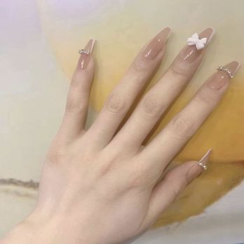 Bloom Nail & Spa - Nail Salons Near Me - Bay Shore, New York