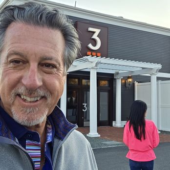 3 Restaurant - ROSARIO S. CASSATA AT 3 RESTAURANT IN FRANKLIN MASSACHUSETTS. - American Near Me - Franklin, Massachusetts 3 Restaurant - ROSARIO S. CASSATA AT 3 RESTAURANT IN FRANKLIN MASSACHUSETTS. - American Near Me - Franklin, Massachusetts