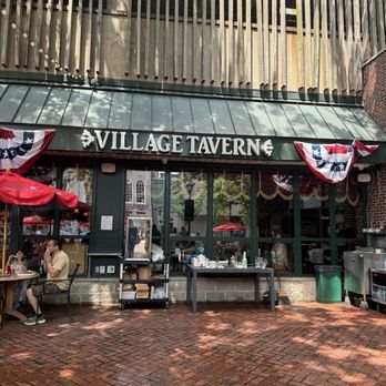 Village Tavern - American Near Me - Salem, Massachusetts