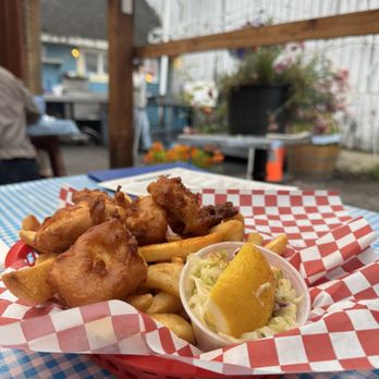 Luna Sea Fish House - Fish & Chips Near Me - Yachats, Oregon