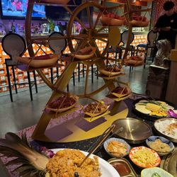 Wuyang Casa BBQ - Meat Ferris Wheel