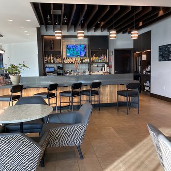 Hyatt Place - Starbucks, no one around to help you. - Hotels Near Me - Fresno, California