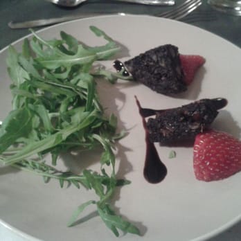 Guerrilla Eats - bury black pudding & strawberries (2015) - Street Vendors Near Me - Manchester, XGM