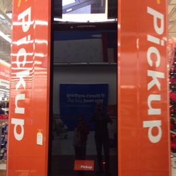 Wow, Walmart has stepped up their retrieval service.  Very cool to scan your email and have your item come out.