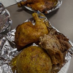 Cocina El Jibarazo Latin Cuisine - Pernil, chicken, mofongo