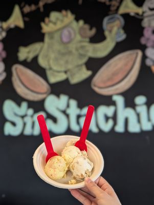 Long Beach Creamery by null