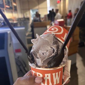 Salt & Straw - Two scoops! Chocolate Gooey Brownie Scoop - Single Honey Lavender Scoop - Single - Ice Cream & Frozen Yogurt Near Me - Los Angeles, California Salt & Straw - Two scoops! Chocolate Gooey Brownie Scoop - Single Honey Lavender Scoop - Single - Ice Cream & Frozen Yogurt Near Me - Los Angeles, California