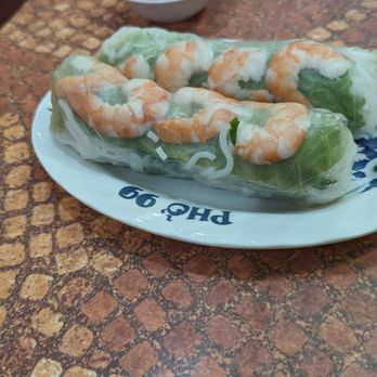 Pho New - Summer rolls with chicken and shrimp - Vietnamese Near Me - Herndon, Virginia