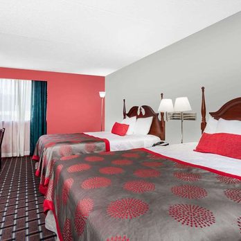 Ramada by Wyndham Henderson/Evansville - Guest room - Hotels Near Me - Henderson, Kentucky Ramada by Wyndham Henderson/Evansville - Guest room - Hotels Near Me - Henderson, Kentucky