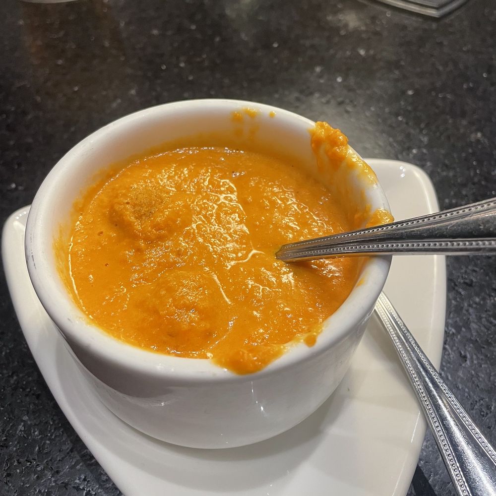 Houlihan's - Tomato bisque soup - Bars Near Me - Upper Arlington, Ohio