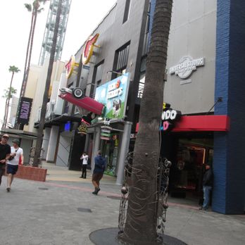 Universal City Walk - Shopping Centers Near Me - Universal City, California Universal City Walk - Shopping Centers Near Me - Universal City, California