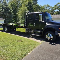 Ma-Boo's Towing and Transport