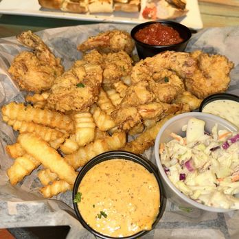 Tiki Docks Riverview - Fried Shrimp Basket - Salad Near Me - Riverview, Florida
