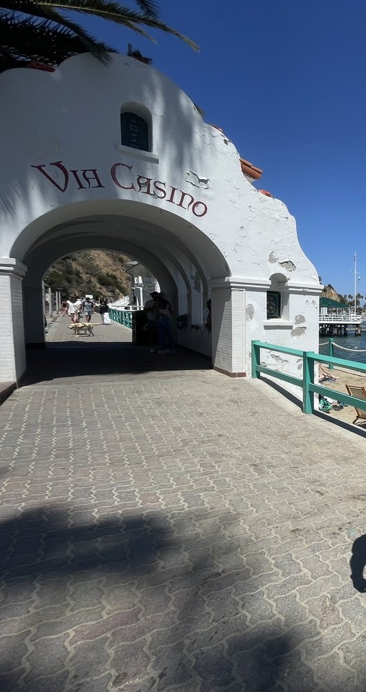 CATALINA ISLAND KAYAK EXPEDITIONS Updated September 2024 26 Photos