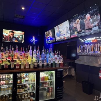 242 Pub & Grill - Bar and TV's - Pubs Near Me - Spring, Texas