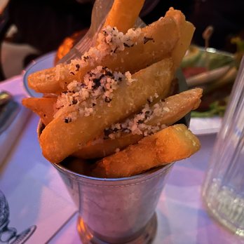 The Ivy Cafe - Marylebone - Truffle fries - Cafes Near Me - London, XGL