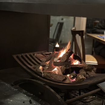 The Waterfront - Fireplace - Pubs Near Me - London, XGL The Waterfront - Fireplace - Pubs Near Me - London, XGL