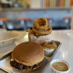 Burger Lounge