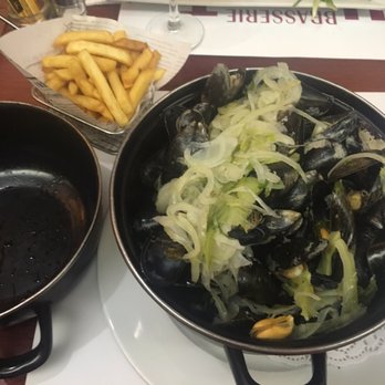 Hôtel Hamiot - Medium size mussels - Brasseries Near Me - Boulogne sur Mer, 62 Hôtel Hamiot - Medium size mussels - Brasseries Near Me - Boulogne sur Mer, 62