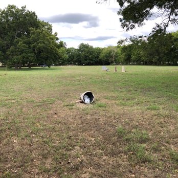 Shilo Cemetery - Taken from the back of the cemetery - Funeral Services & Cemeteries Near Me - Hutto, Texas