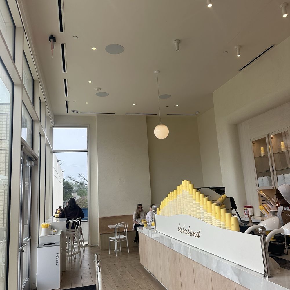 La La Land - Inside - Coffee & Tea Near Me - Addison, Texas La La Land - Inside - Coffee & Tea Near Me - Addison, Texas