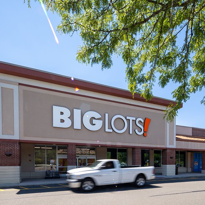 TOWN BROOK COMMONS Updated September 2024 16 Photos 754 State