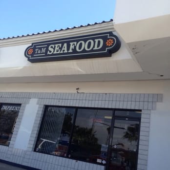 T & M Seafood - the front of the restaurant - Grocery Near Me - Chula Vista, California