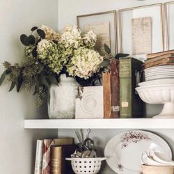 River Alley Shoppes - Vintage and found goods fun for everyone!