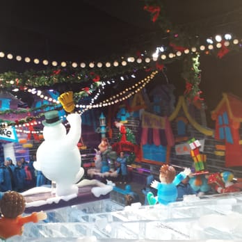 ICE! - From top of the ice slide - Amusement Parks Near Me - Grapevine, Texas ICE! - From top of the ice slide - Amusement Parks Near Me - Grapevine, Texas