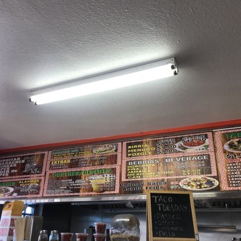 Tacos Huicho - Mexican Near Me - Phoenix, Arizona