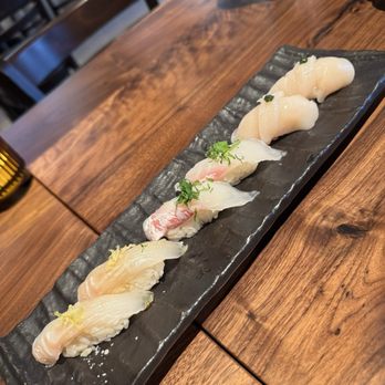 Sushi Roku - Some nigiri favorite was the scallop - Sushi Bars Near Me - Pasadena, California