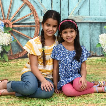 Portrait Innovations - Photography Stores & Services Near Me - Lexington, Kentucky