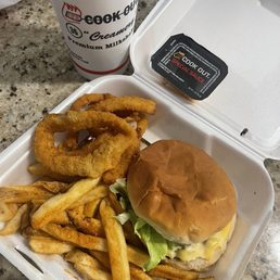 Cookout tray - big double burger with Cajun fries and onion rings Cookout tray - big double burger with Cajun fries and onion rings