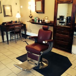 Earl's Barber Shop