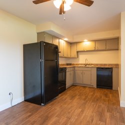 Farmington Court Apartments