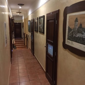 Hotel Karlstejn - Hotels Near Me - Karlštejn, ST
