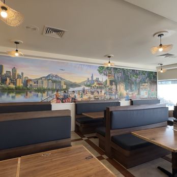 Quan Ong Sau - Inside of the restaurant - Vietnamese Near Me - Everett, Washington