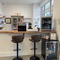 Flower Wellness and Spa - Store Manager, Maddi Fins