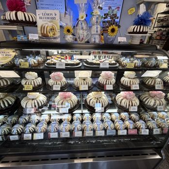 Nothing Bundt Cakes - Bakeries Near Me - Phoenix, Arizona