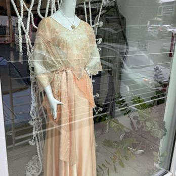 Garment Modern + Vintage - Used, Vintage & Consignment Near Me - Austin, Texas Garment Modern + Vintage - Used, Vintage & Consignment Near Me - Austin, Texas