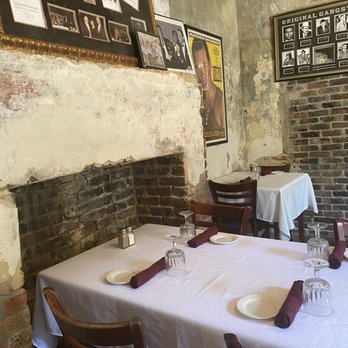 Mary Mahoneys - Dining area - Venues & Event Spaces Near Me - Biloxi, Mississippi
