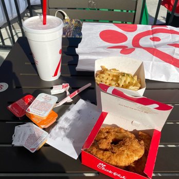 Chick-fil-A - Chick-fil-A Chick-n-Strips 4 ct Meal - Fast Food Near Me - Durham, North Carolina Chick-fil-A - Chick-fil-A Chick-n-Strips 4 ct Meal - Fast Food Near Me - Durham, North Carolina