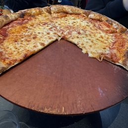 Cheese pizza Cheese pizza